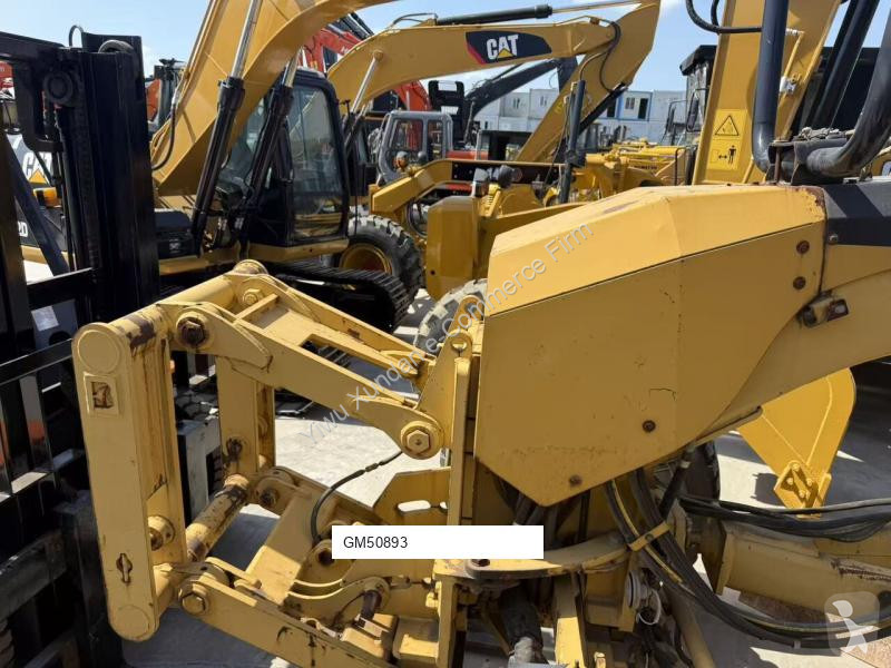 Grejder Caterpillar 160M