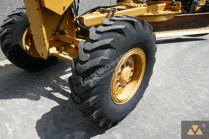Grejder Caterpillar 12M3