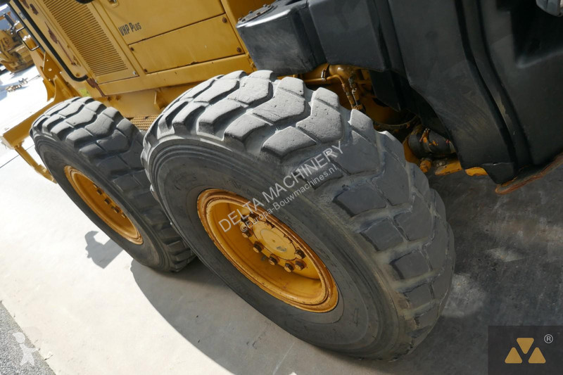 Grejder Caterpillar 140M