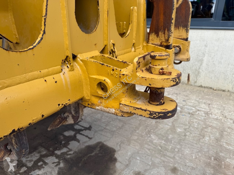 Grejder Caterpillar 140 M