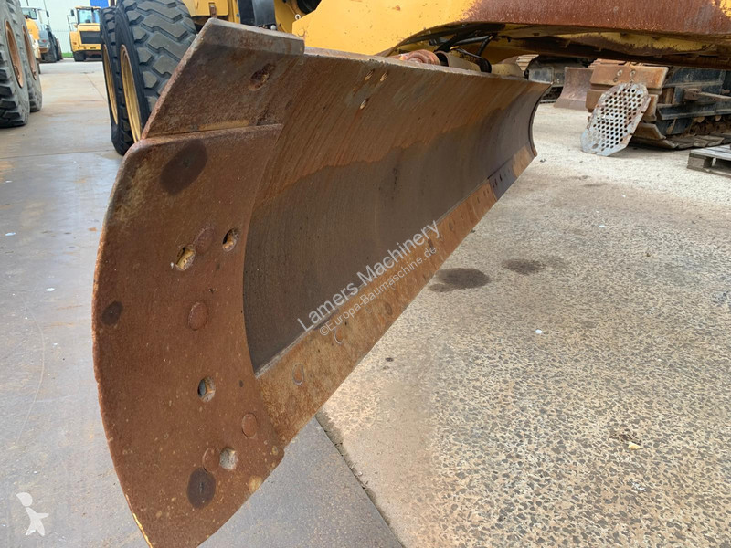 Niveladora Caterpillar 140K .