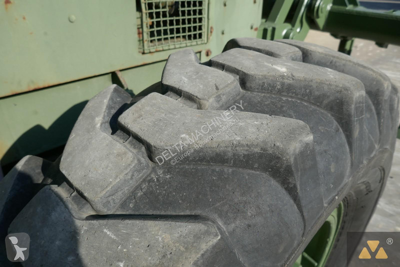 Грейдер Caterpillar Ex-army