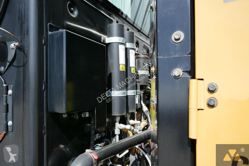 Grader Caterpillar 3