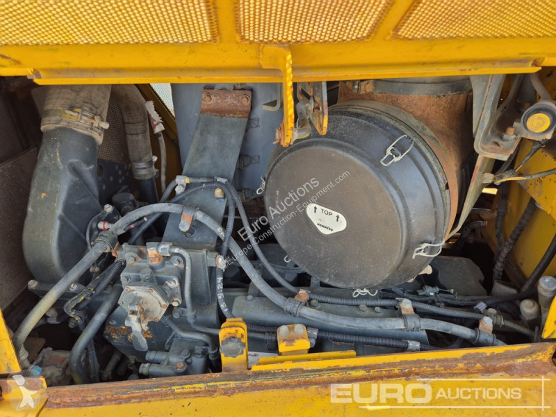 Niveladora Komatsu D155A-6