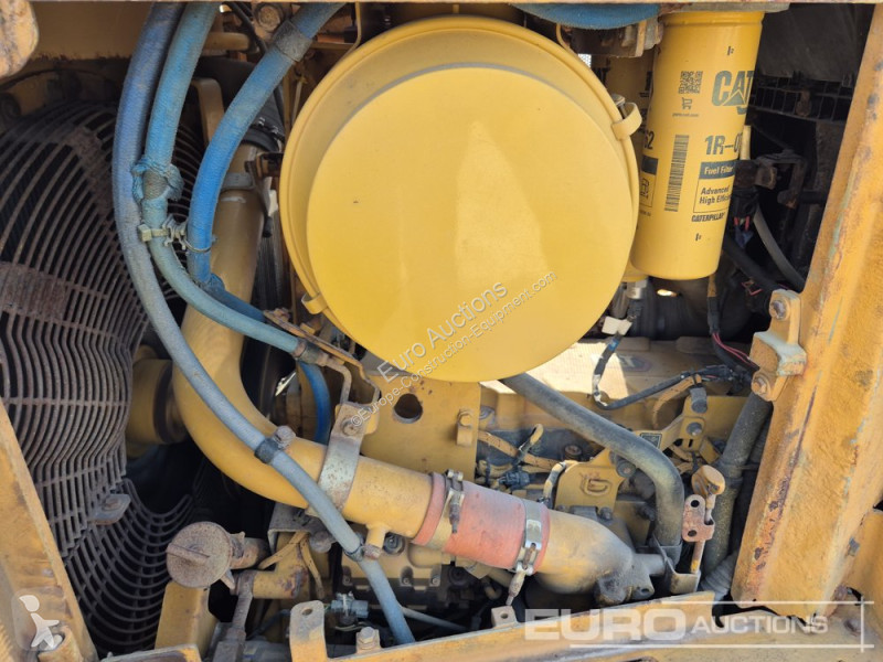 Grader Caterpillar D6R2