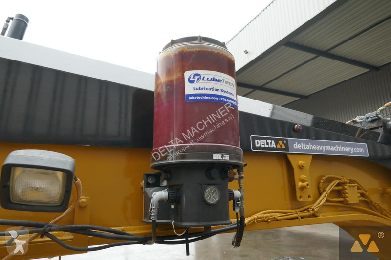 Грейдер Caterpillar 140M3