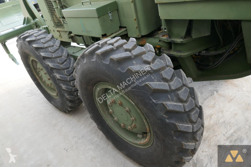 Niveladora Caterpillar Ex-army