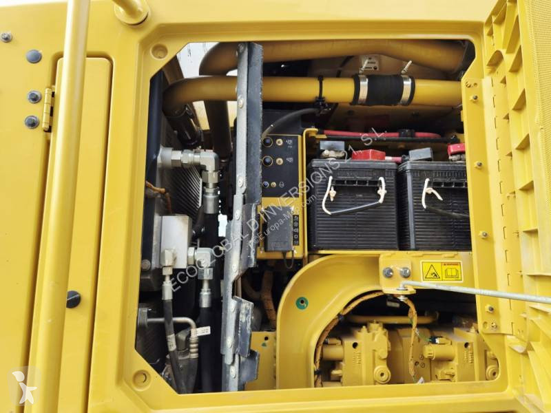 Grejder Caterpillar 140 AWD