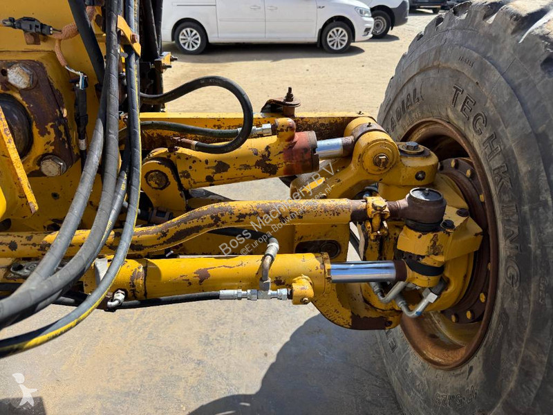Grejder Caterpillar 160M AWD - 3 Tine Ripper /...