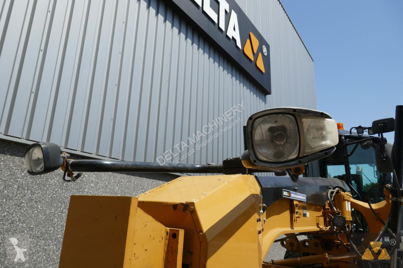 Grejder Caterpillar 160M