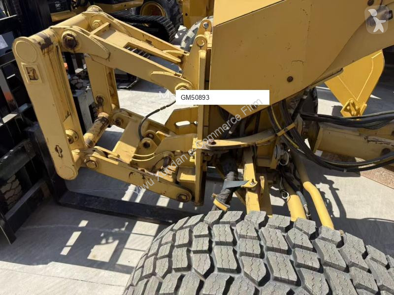 Grejder Caterpillar 160M