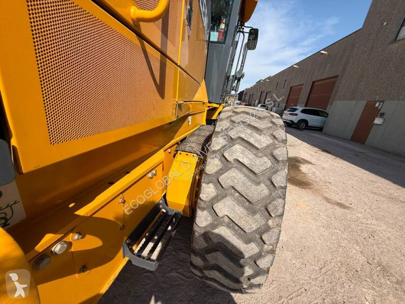 ممهدة طرق John Deere 672GP AWD