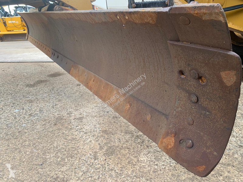 Niveladora Caterpillar 140K .