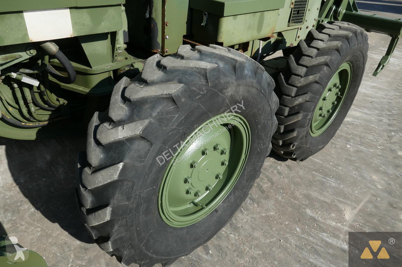 Грейдер Caterpillar Ex-army