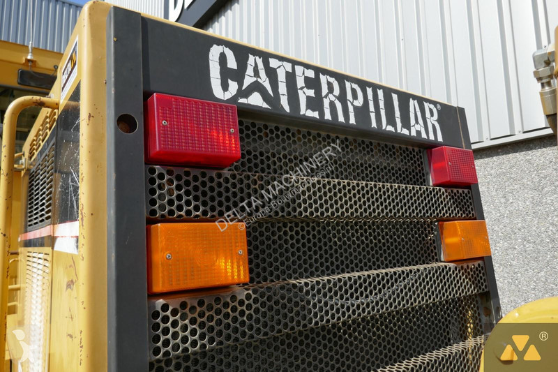 Grader Caterpillar