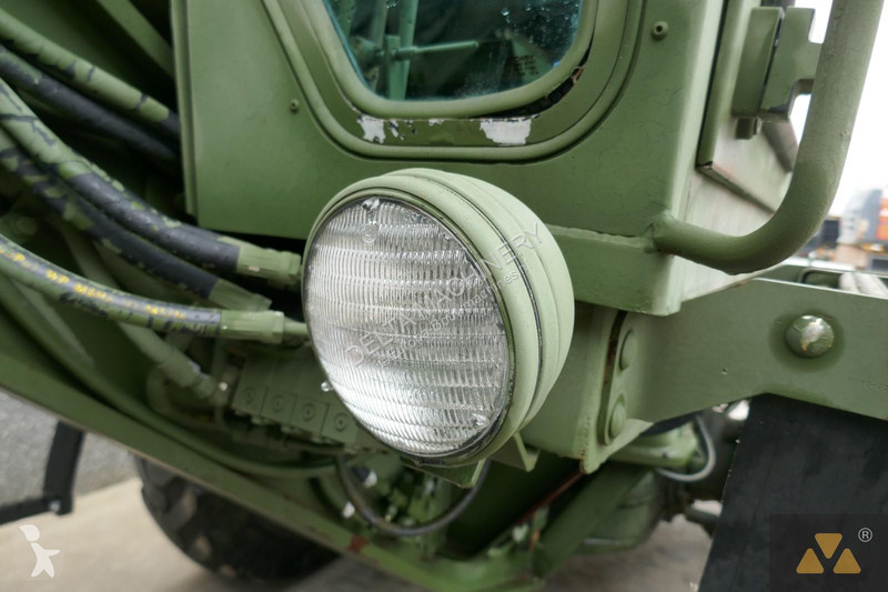Grejdr Caterpillar Ex-army