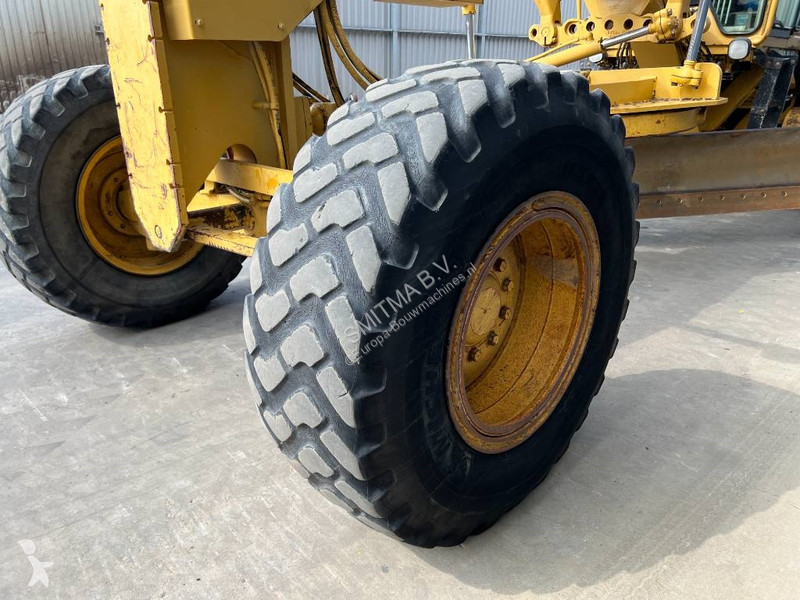 ممهدة طرق Caterpillar