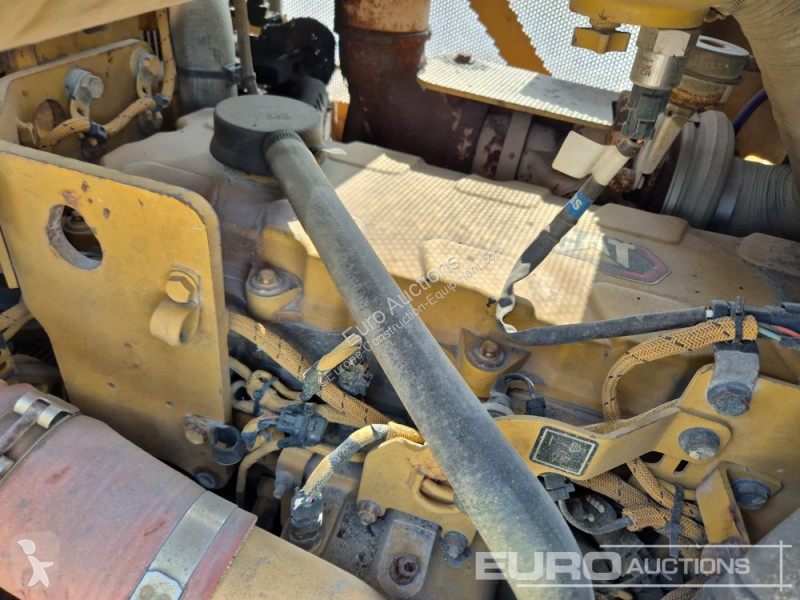 Grader Caterpillar D6R2