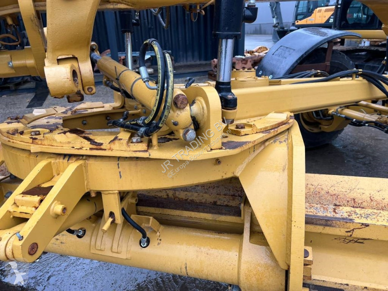 Niveladora Caterpillar