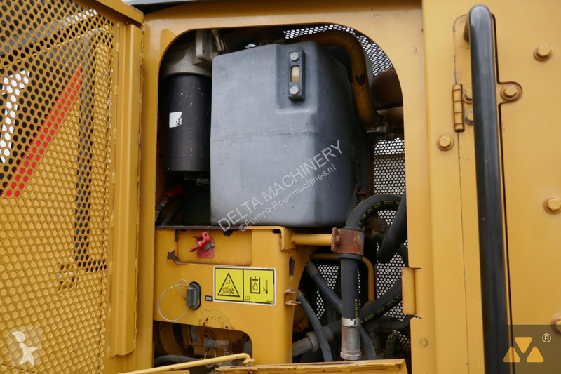 Grejder Caterpillar 140M