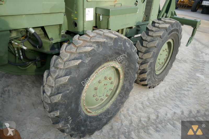 Niveladora Caterpillar Ex-army