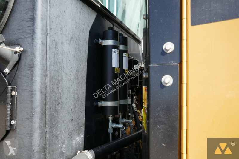 Grejder Caterpillar