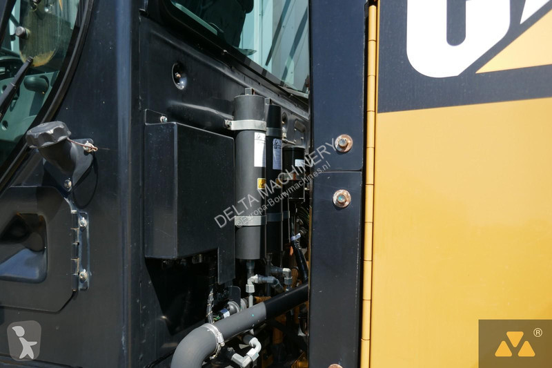 Grejder Caterpillar 12M3
