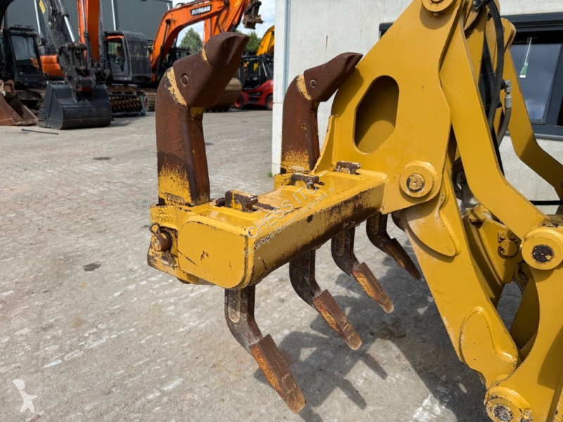 Grejder Caterpillar 140 M