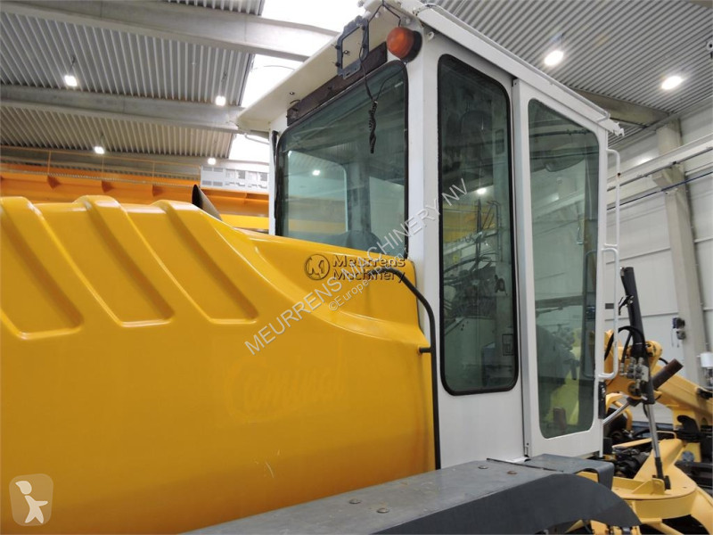 Planeringshøvl New Holland F106.6A