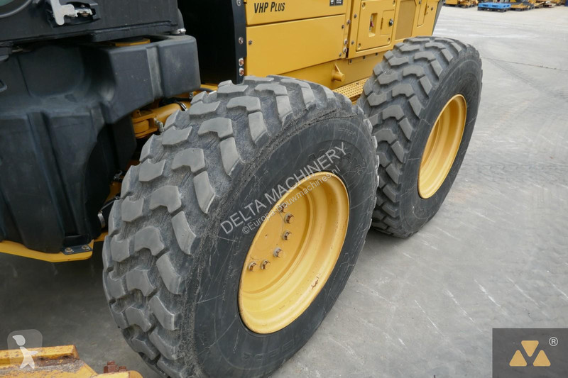 Niveladora Caterpillar 2