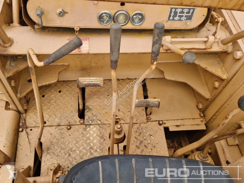 Grader Caterpillar