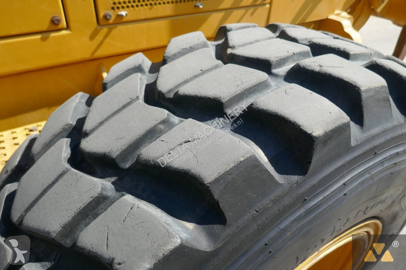 Грейдер Caterpillar 160M