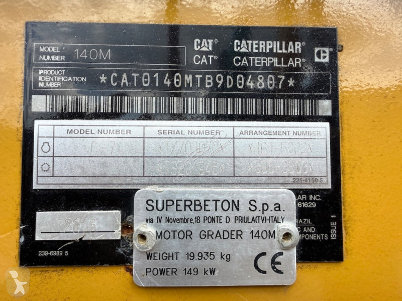 Grejder Caterpillar 140 M