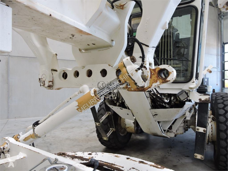 Grejder Caterpillar 12H