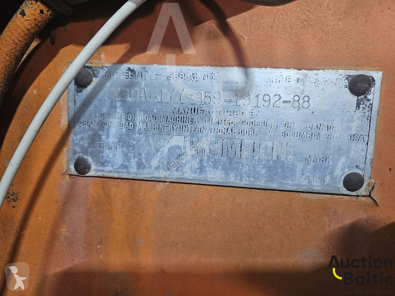Грейдер Champion 730 A