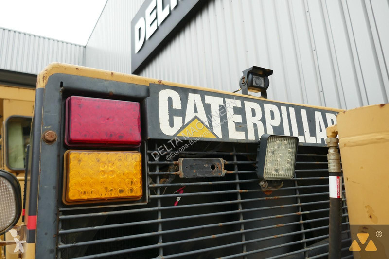 Niveladora Caterpillar