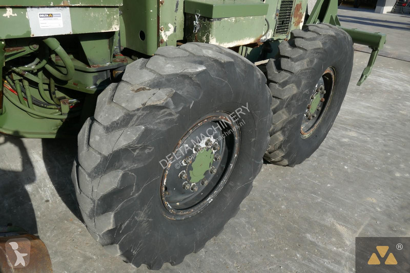 Грейдер Caterpillar Ex-army