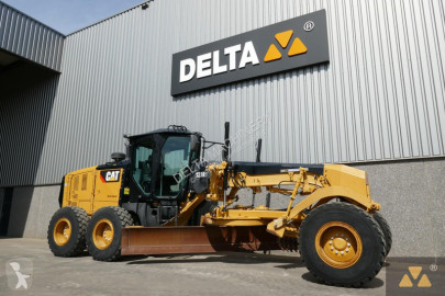 Niveladora Caterpillar