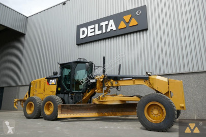 Niveladora Caterpillar