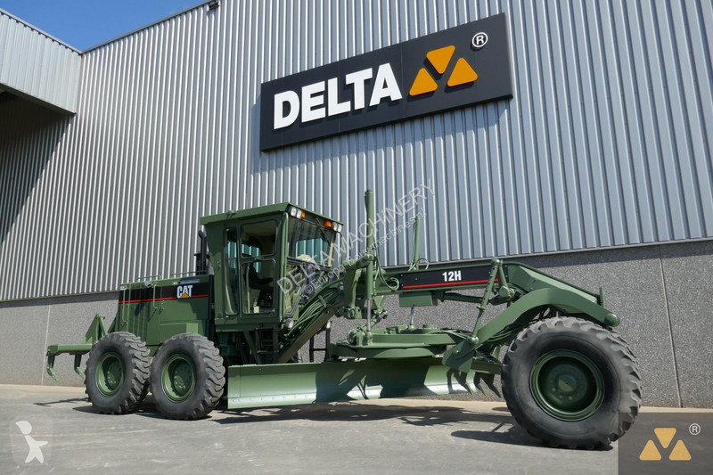 Niveladora Caterpillar Ex-military