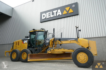Niveladora Caterpillar