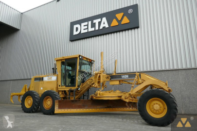 Niveladora Caterpillar
