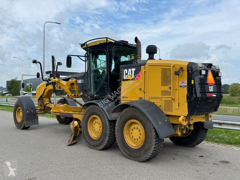 Grader Caterpillar