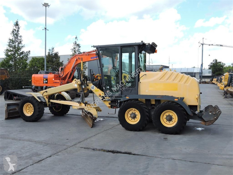 Planeringshøvl New Holland F106.6A