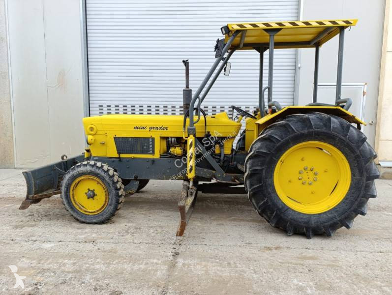 Грейдер Ford Minigrader
