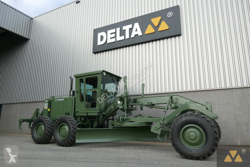 Grejder Caterpillar Ex-army