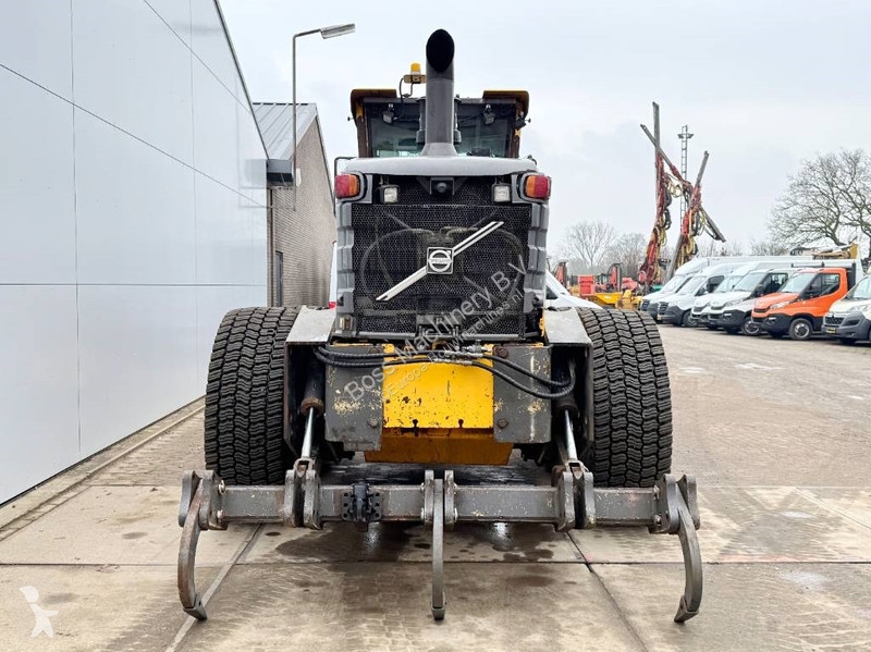 Niveladora Volvo - 4.88m Blade / 3 Tine Ripper...