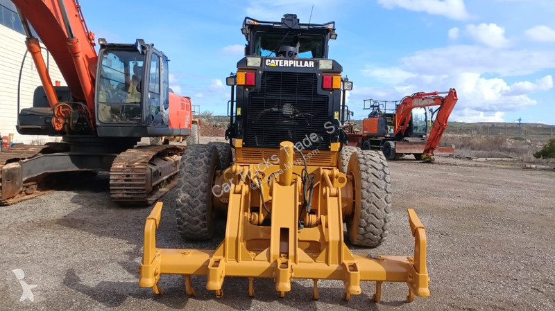 Grejder Caterpillar 120 M