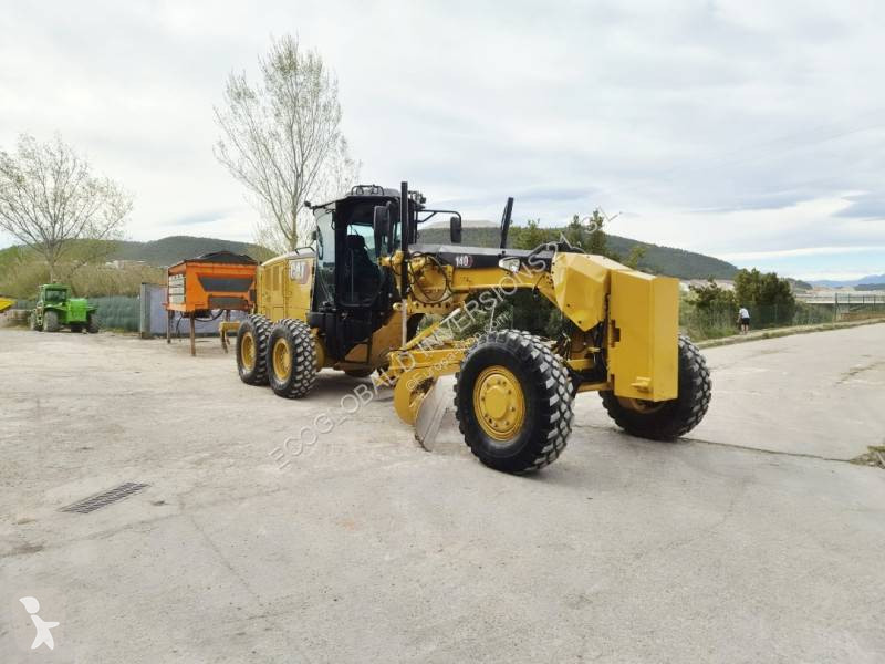 Grejder Caterpillar 140 AWD