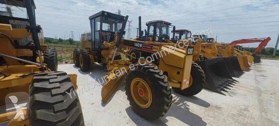 ممهدة طرق Caterpillar 140M